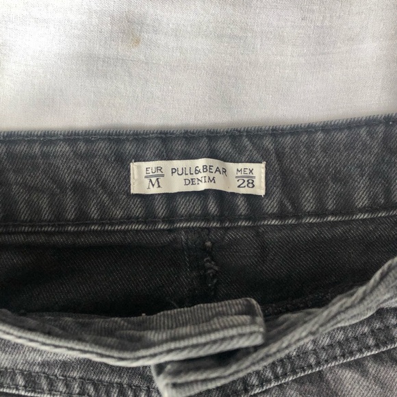 4/$25 🍄 Black denim button up skirt size 28 - Picture 3 of 4